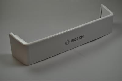 Maitohylly ovessa, Bosch jääkaappi & pakastin (alin)